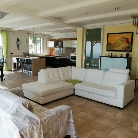 Incantevole Vistamare Holiday home