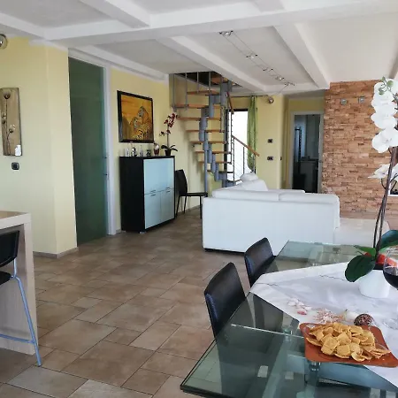 Holiday home Incantevole Vistamare *