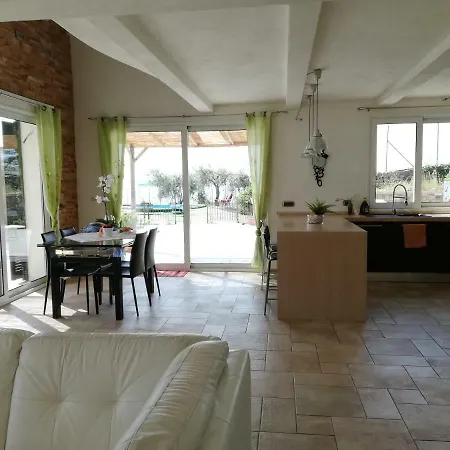 Holiday home Incantevole Vistamare